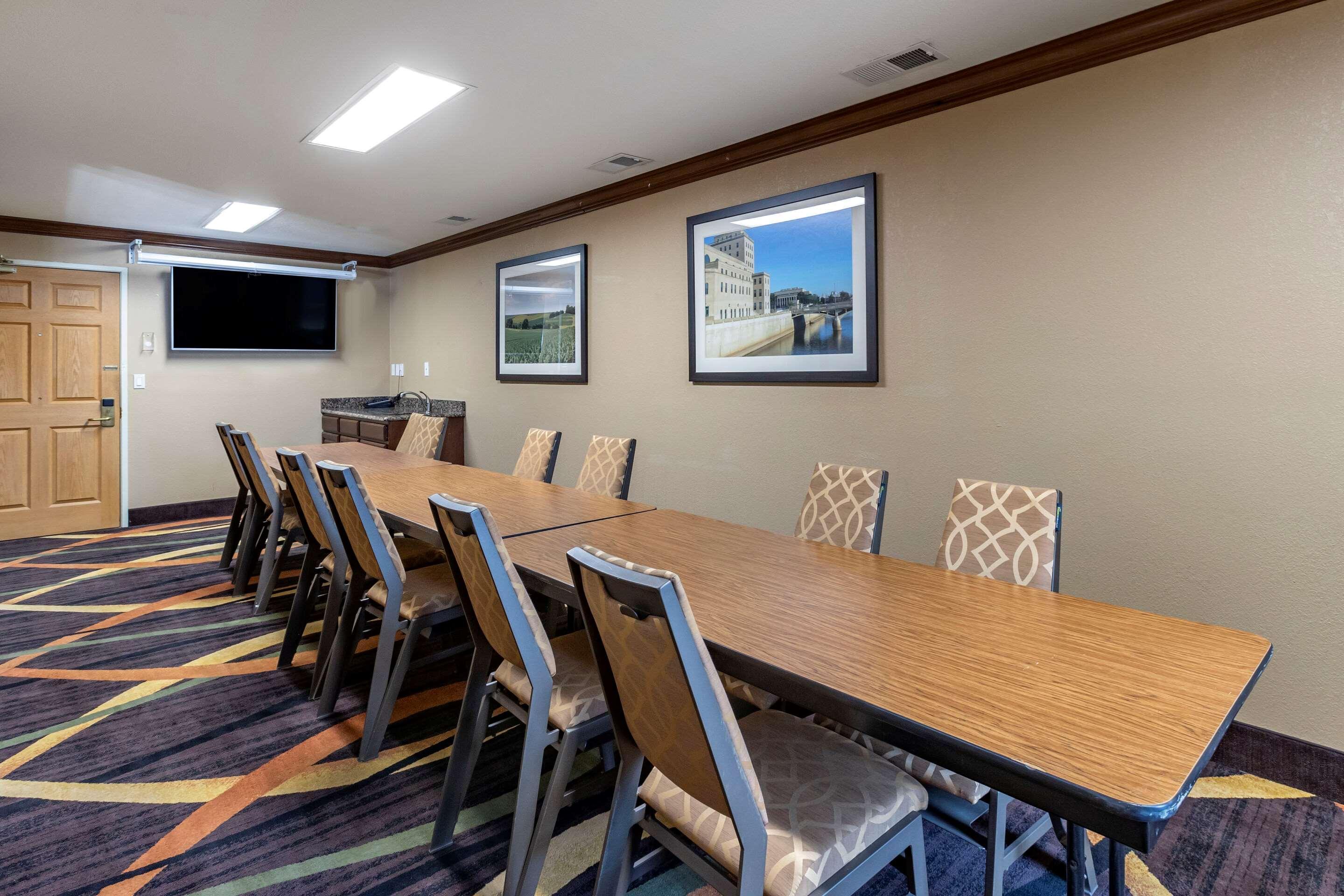 Comfort Inn & Suites Cedar Rapids North - Collins Road Luaran gambar